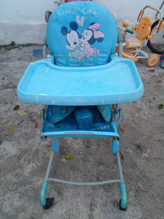 Детские кроватка, стульчик, велосипед