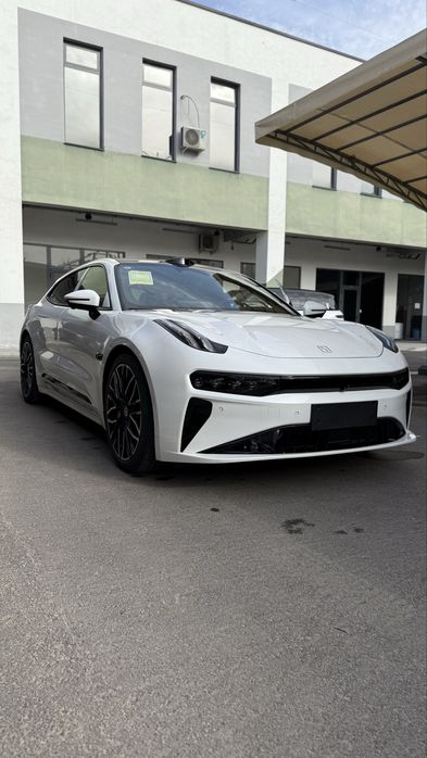 Zeekr 001 You фулл доп опциями сотувда тайёр полный привод