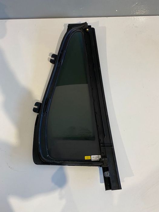Geam mic stanga spate VOLVO XC90 2016+ 31352994 1226189 32132023