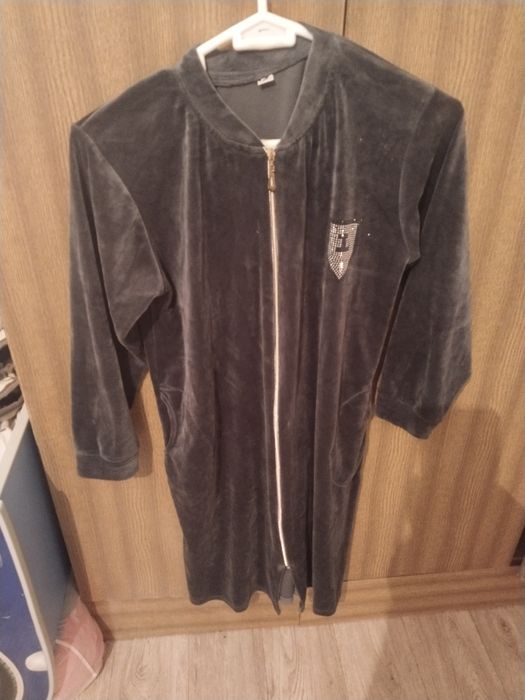 Продам женские вещи