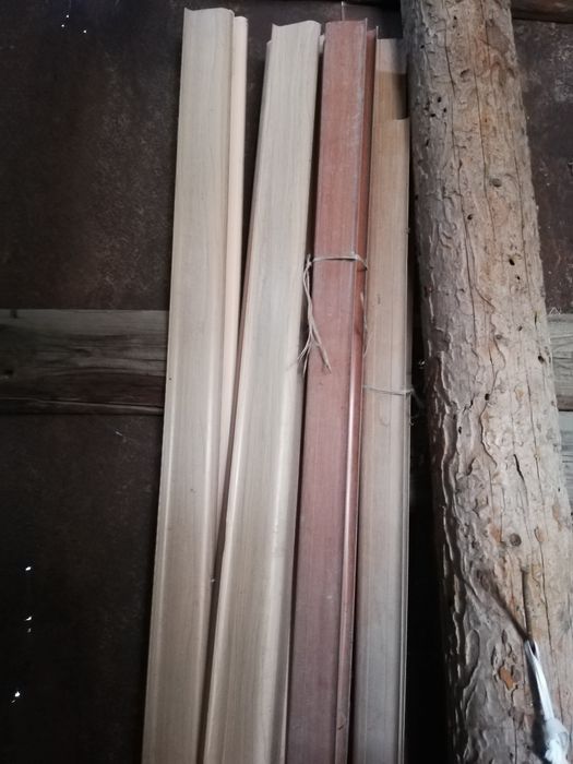 Плинтуса для паркета