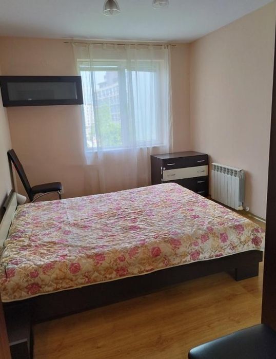 Дава се под наем Тристаен апартамент в София, Студентски град - 80 кв.м за 700 € - Снимка #5