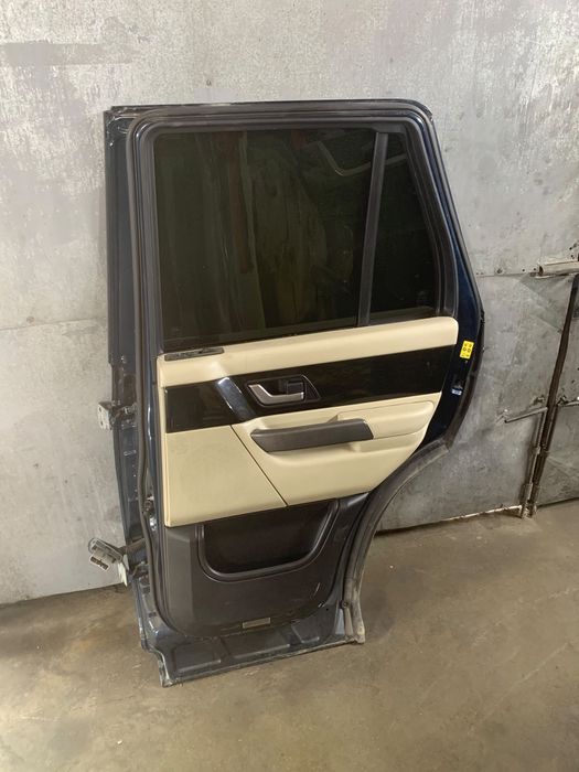Двери в сборе на Range Rover Sport l320
