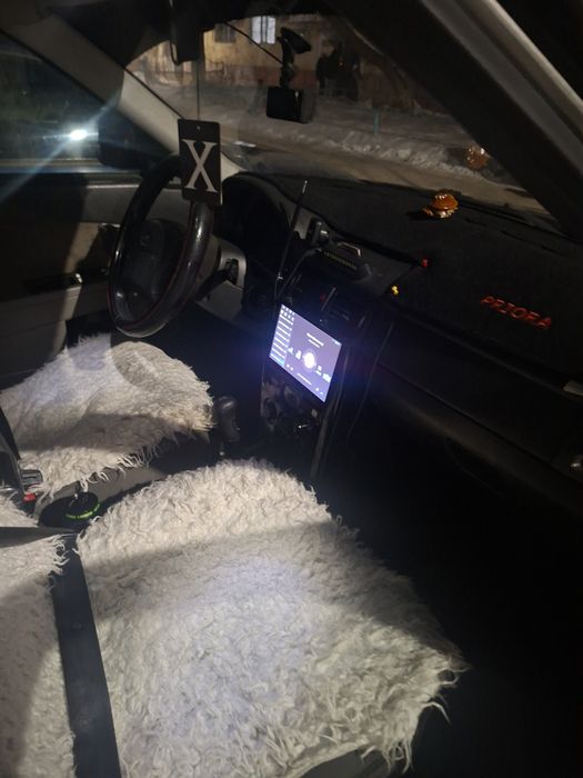 Продам приора 1 , 16 кл с выемкой