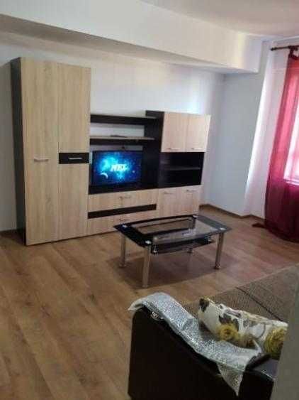 Apartament 2 camere si parcare