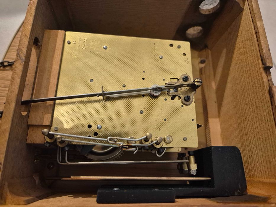 Стенен часовник JUNGHANS антика )1960г.