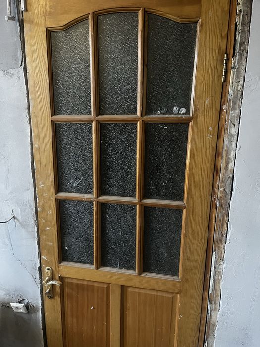 Двери деревянные