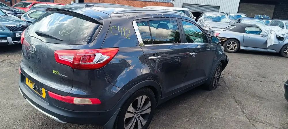 Dezmembrari / Dezmembrez Kia Sportage 1.7 Diesel cutie viteze manuală cod culoare DARK METAL