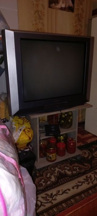 Продам цветной телевизор Panasonic