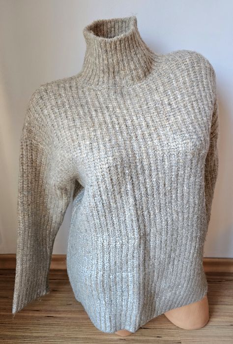 Pulovere Laura Scott, Esprit