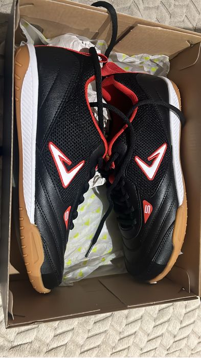 футзальная обувь 43 размер