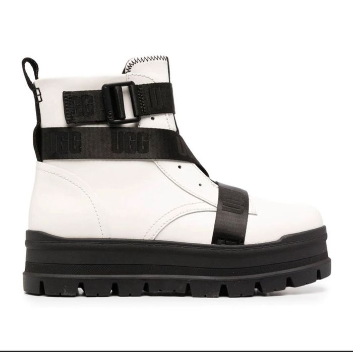 Ugg ботуши/ боти от естествена кожа