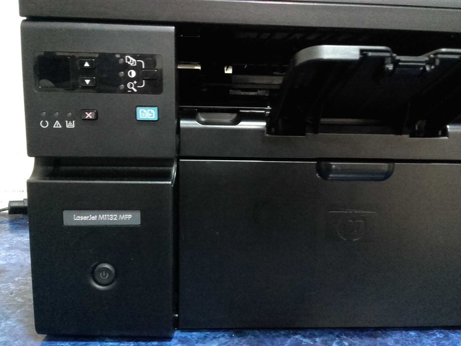Нов! Лазерен принтер, скенер и копир 3 в 1 HP LaserJet Pro M 1132MFP