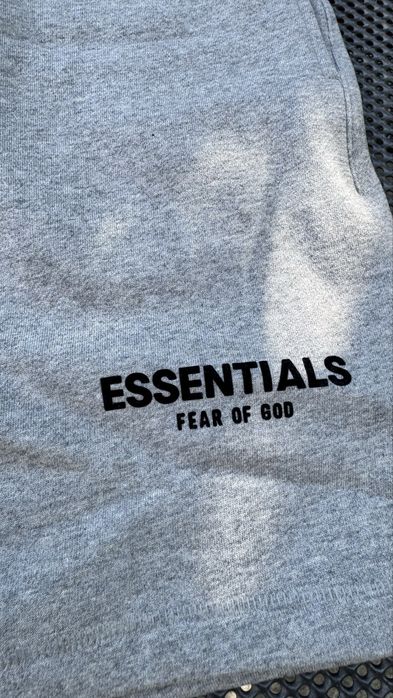 Essentials FearOfGod къси панталони s22