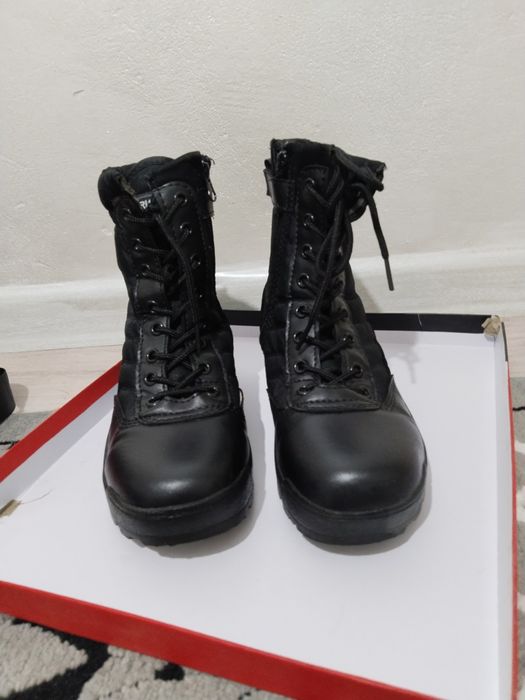 Киім,аяқ киымдер