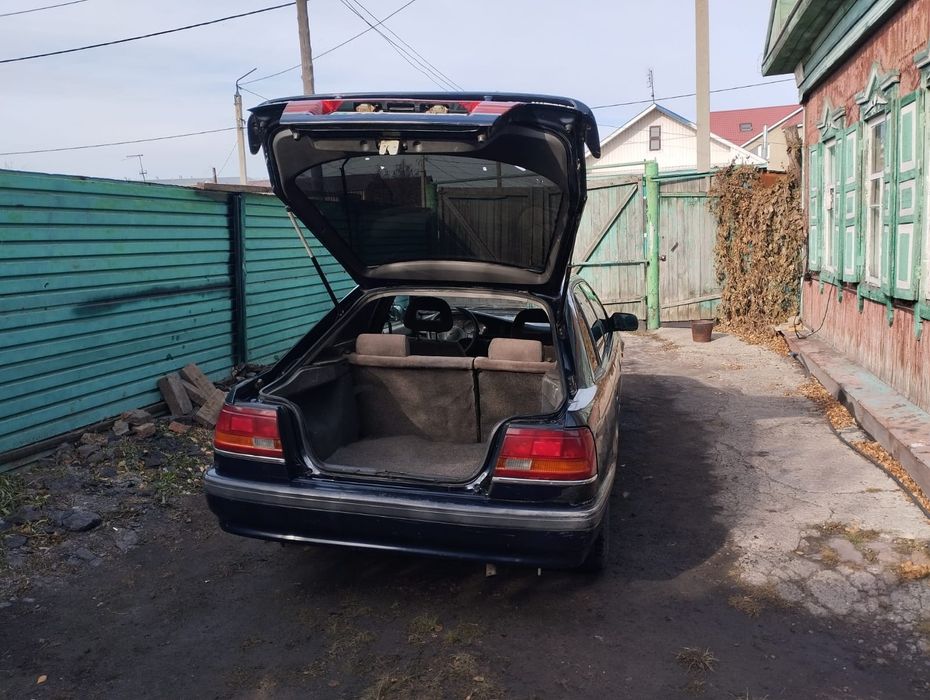 Продам автомобиль Мазду