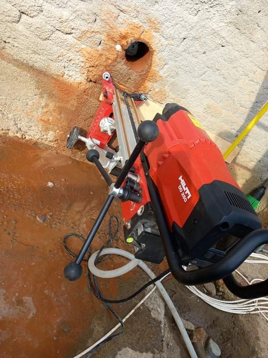 Oferim servicii de carotare cu echipamente de ultima generatie Hilti.