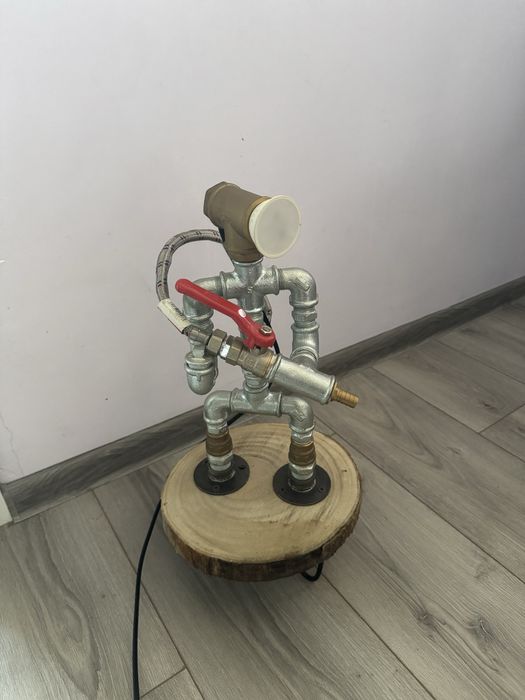 Ръчно изработена лампа