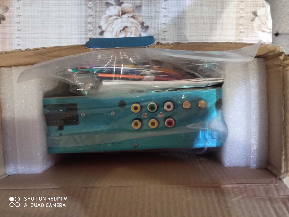 мултимедия чисто нова.