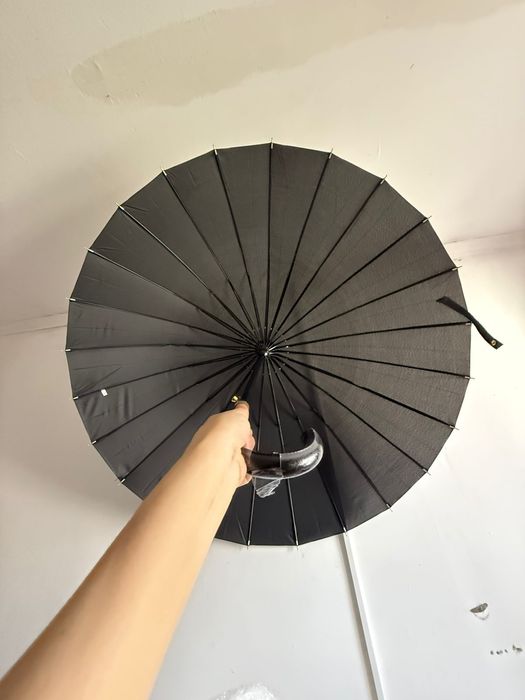 Продам зонтик новый