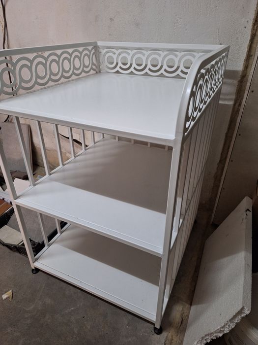 Метален повивалник