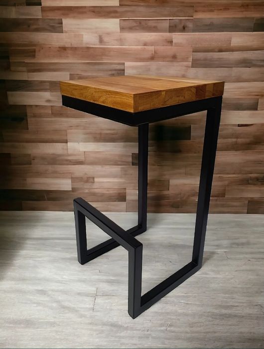 Бар столове от масивна дървесина орех и дъб