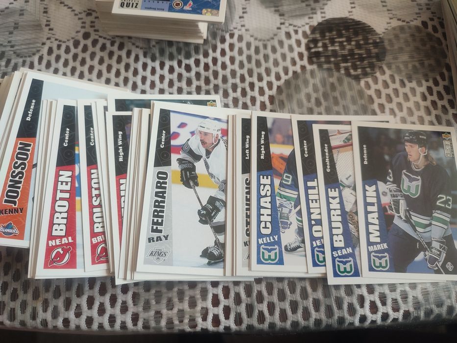 Картички на хокейсти сезон 96-97 !