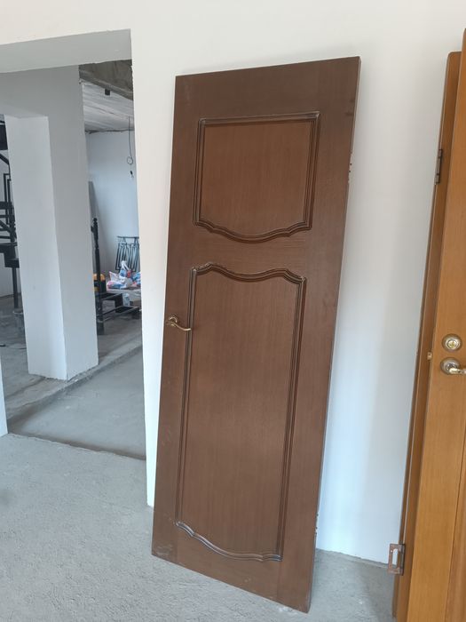 Двери продам бу доборка есть