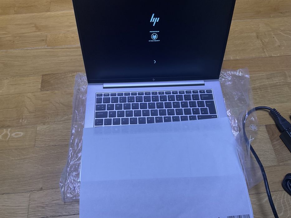 Hp eliteBook 845 gen 11 -32 gb Ram -256 SSD nou