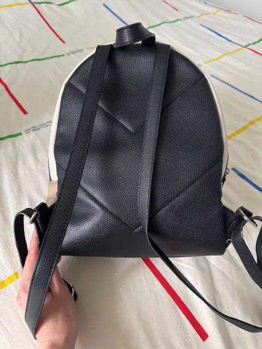 Оригинална раница Guess