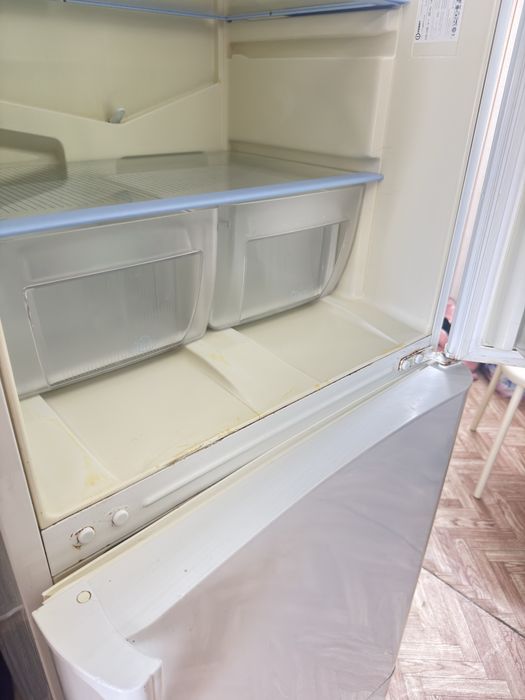 Холодильник indesit б/у в рабочем состоянии