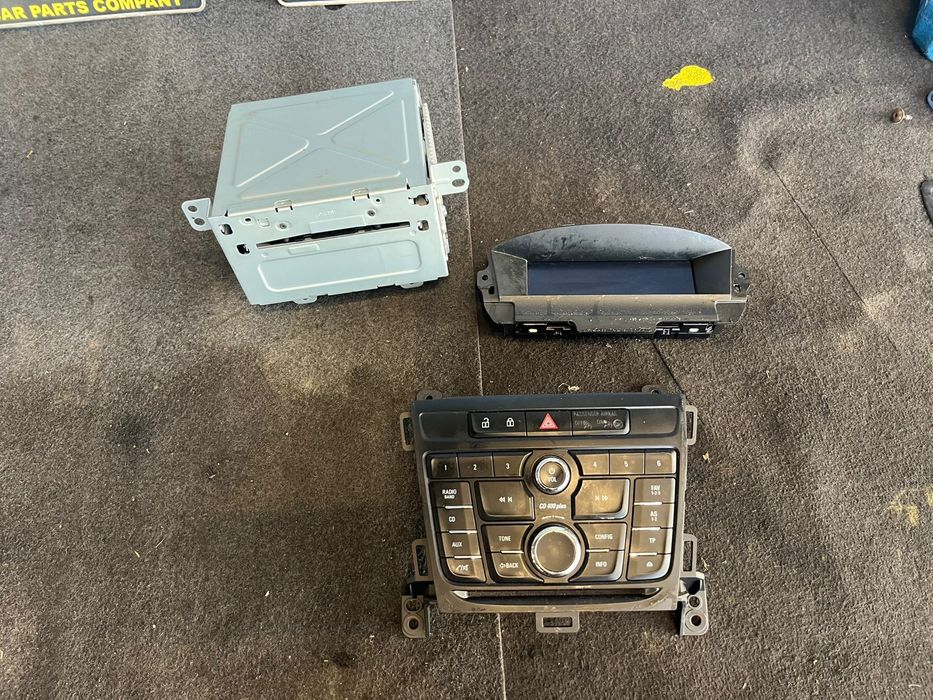 Media Медиа от Опел Opel Zafira CD Екран Копчета