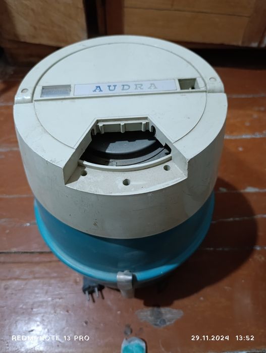 Продам пылесос АУДРА не работает