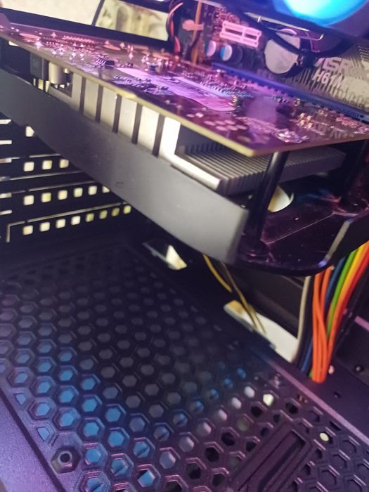 Видеокарта GTX 750