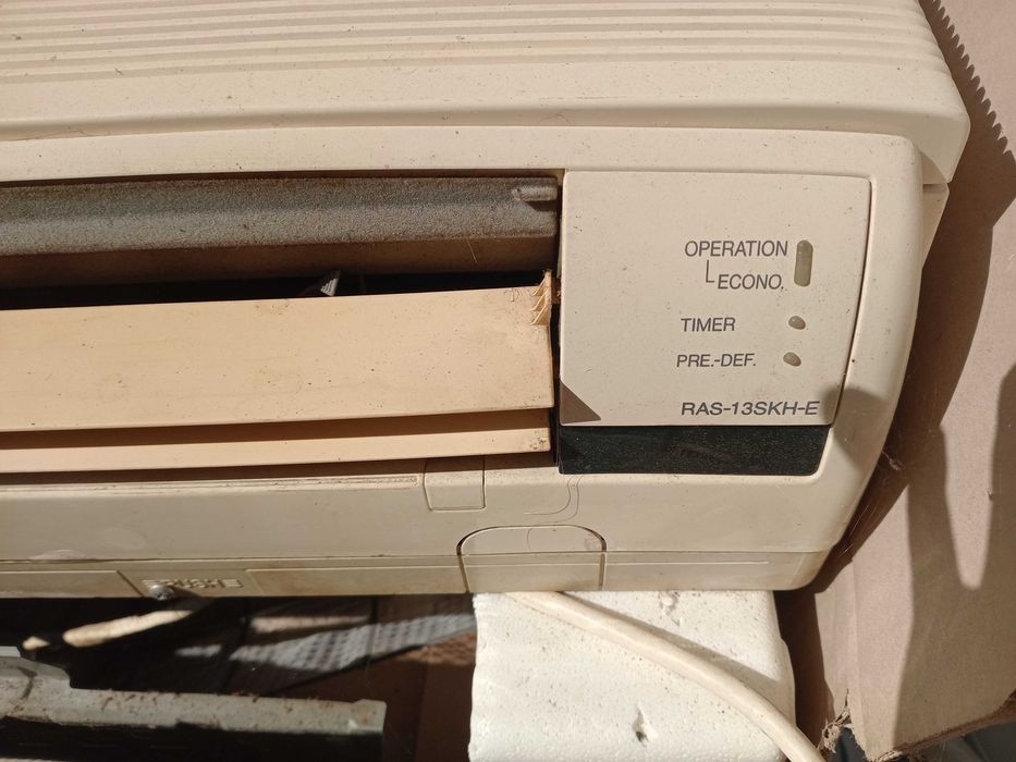 Продавам климатик Toshiba 12