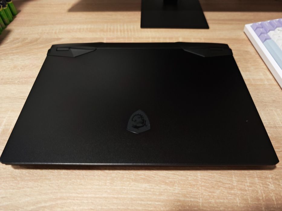 MSI Vector GP66 12UGS