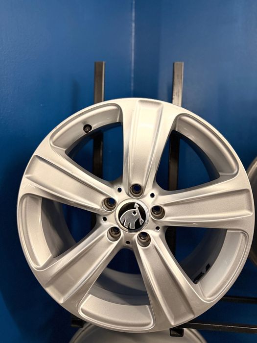 Jante Skoda Superb, Octavia R18