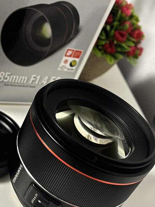Samyang 85mm,1,4 AF monturaCanon EF ca si nou