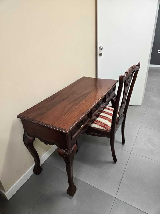 Комплект мебели естествени материали