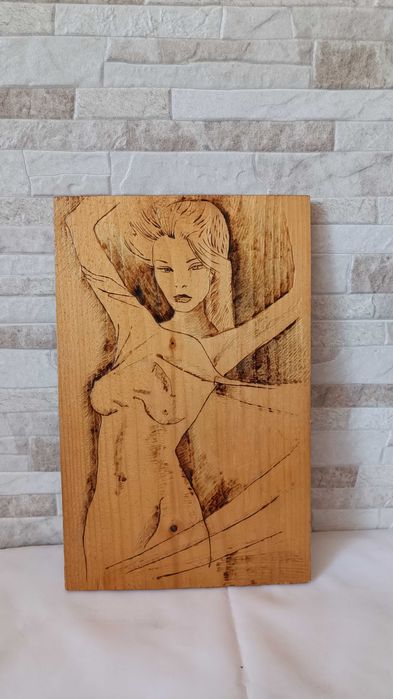 Картина / дърворезба - "Тяло" - пирография - 33/21см
