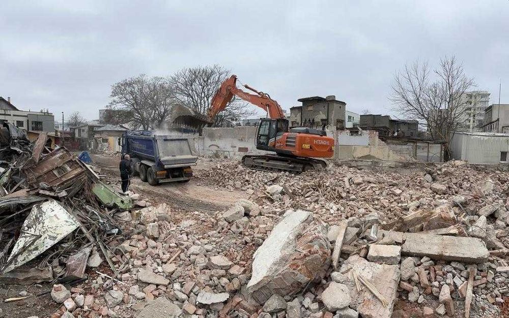 Demolari industriale, rezidentiale, de case, cladiri si fabrici
