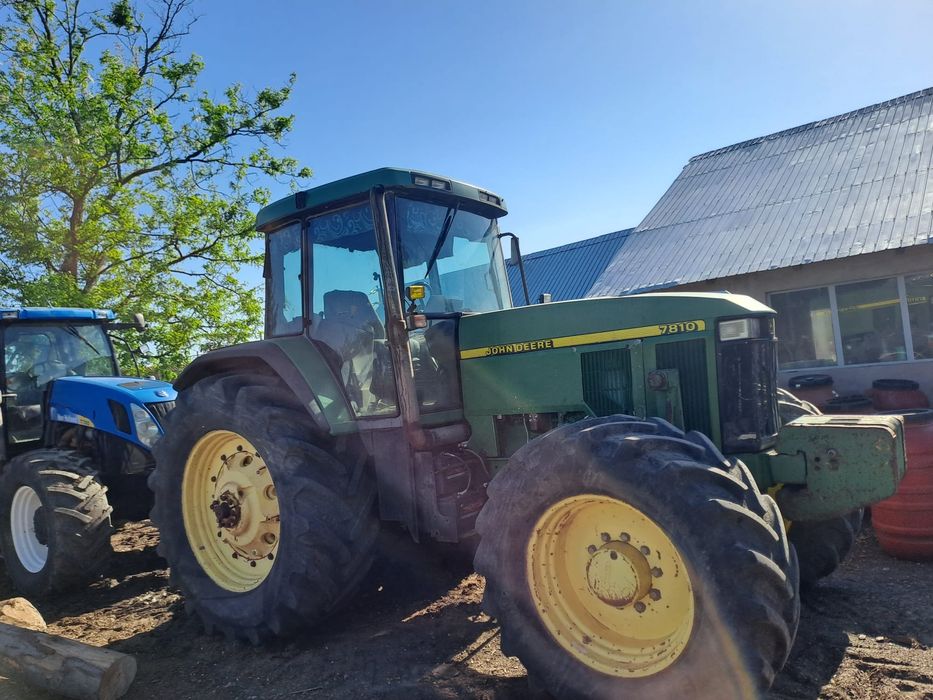 Vind John Deere 7810