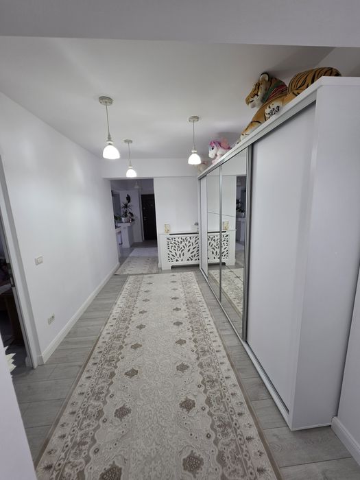 Apartament 3 camere.