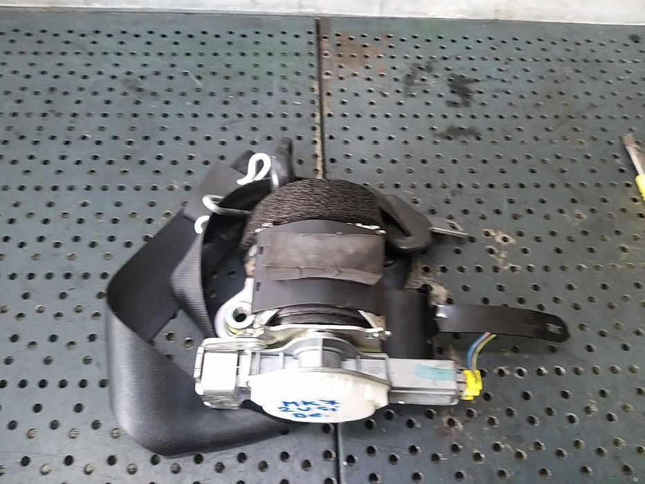 Centura siguranta dreapta ford fiesta 6 cb1 ccn 8v51b61295ck