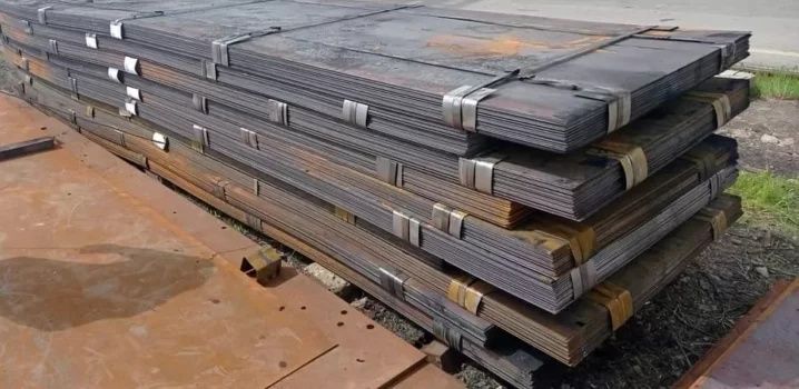 Лист стальной г/к и х/к в ассортименте  от 0,6 до 120мм