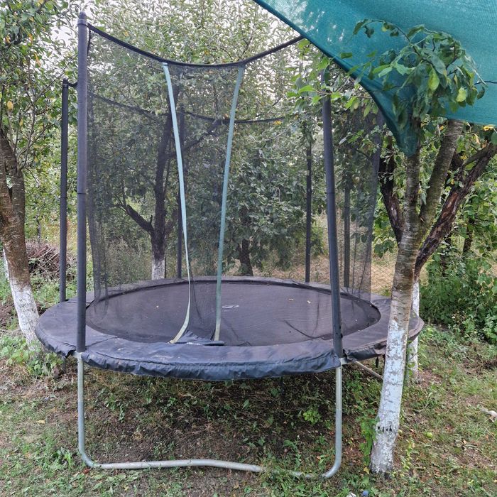Trambulina exterior Domyos