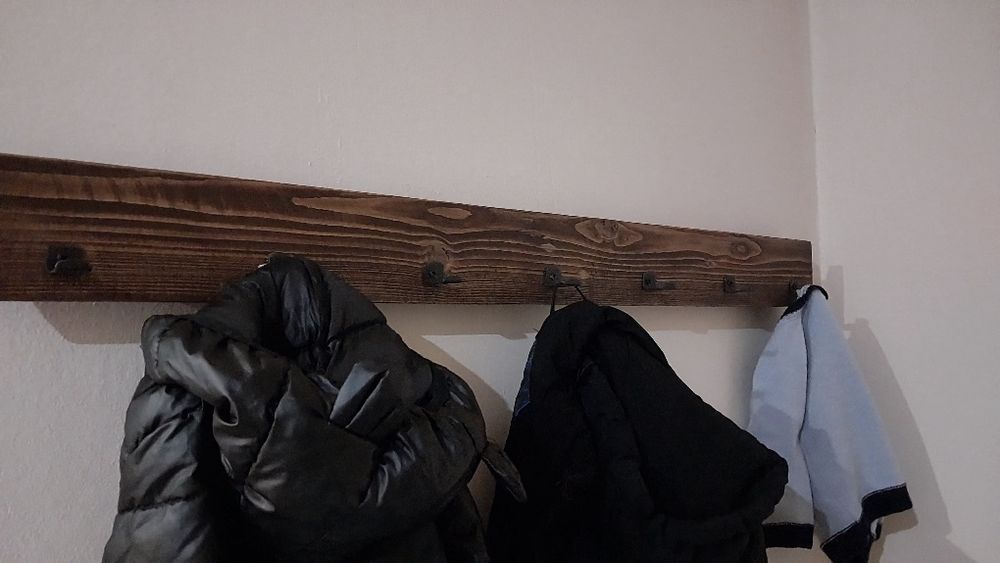 Вешалка сотилади