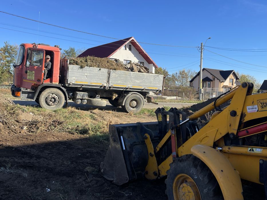 Inchiriez buldoexcavator