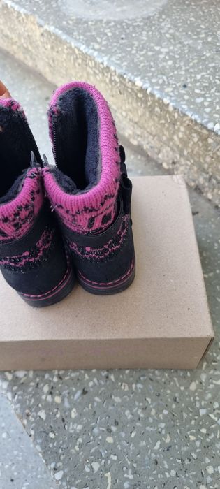Ghete fete mărimea 26