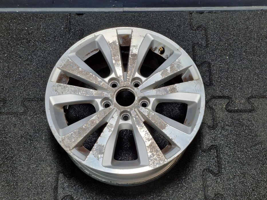 Janta Aliaj R16 Volkswagen Golf Vii 5G1 2013 2.0 Tdi Bluemotion 110Kw|150Hp 2013